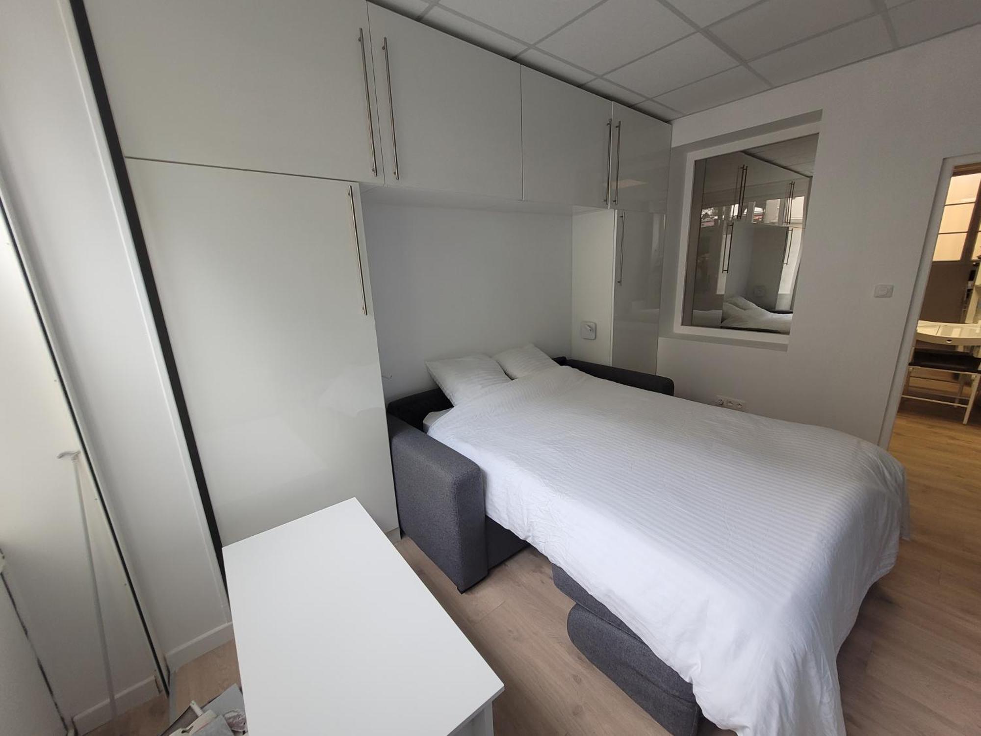 Studio Bien Equipe Au Calme A Montmartre 巴黎 外观 照片